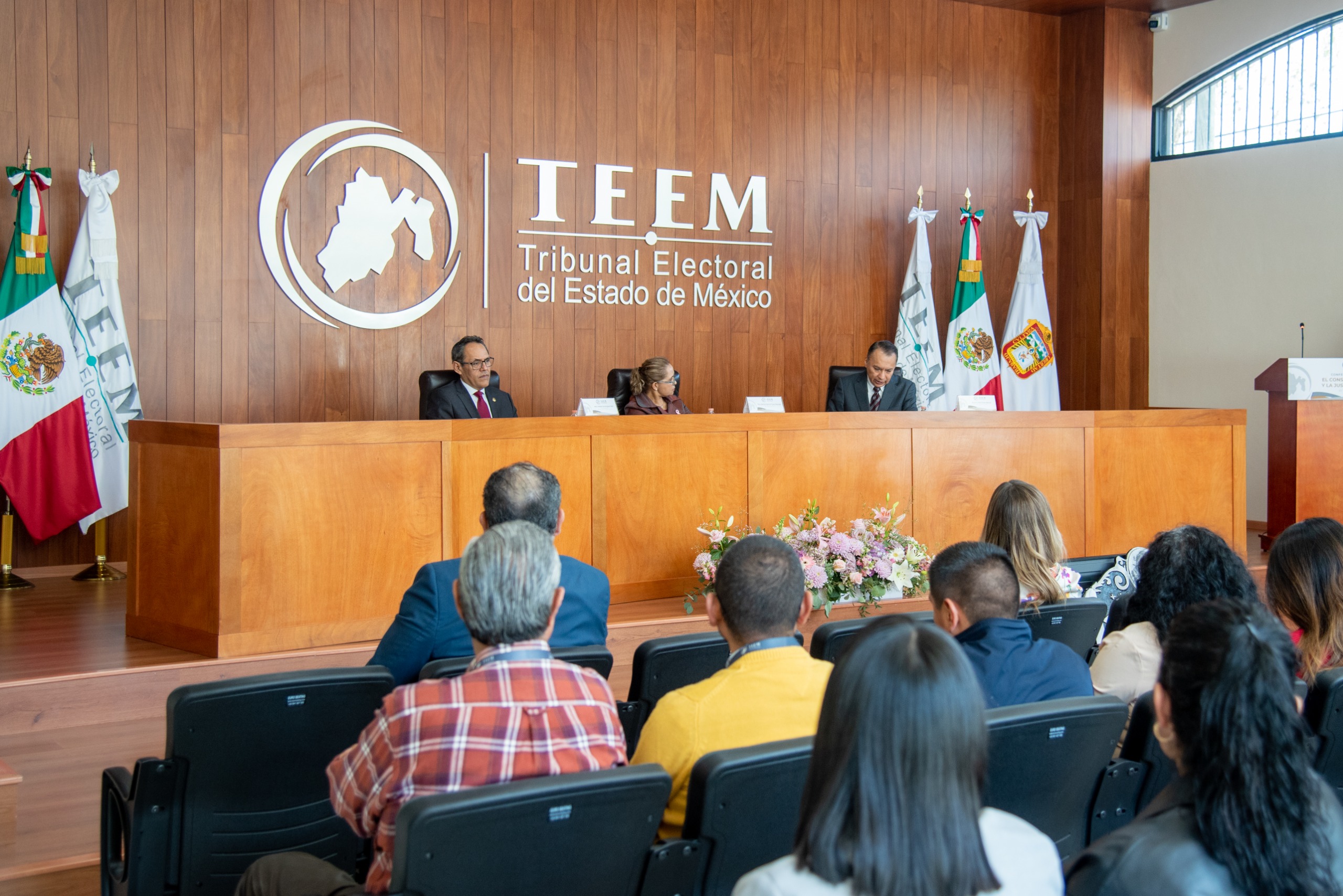 CONFERENCIA MAGISTRAL SOBRE “EL CONSTITUCIONALISMO Y LA JUSTICIA ELECTORAL” BRINDÓ EN MÉXICO EL VICEPRESIDENTE DEL TC HELDER DOMÍNGUEZ HARO